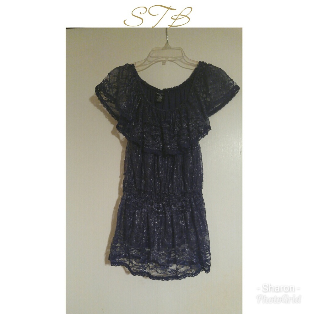 Rue 21 Navy blue blouse !
